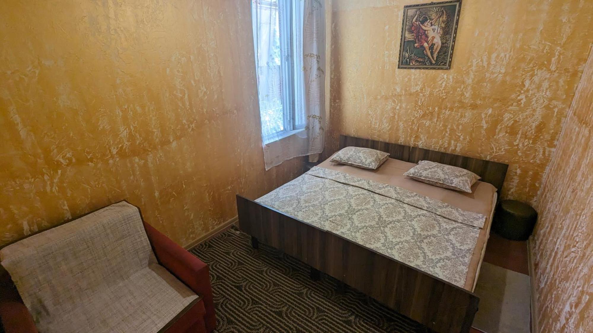 Mano'S Guest House Kobuleti Exterior photo